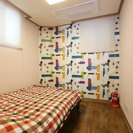 Cube Guesthouse